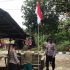 Permalink ke Jelang HUT RI ke-75, Polres Kampar Bagikan Bendera Merah Putih Ke Warga Kurang Mampu Untuk Dikibarkan