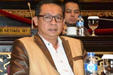 Permalink ke Absen Rapat Perdana 2017, Anggota Lontarkan  Mosi Tak Percaya pada 3 Pimpinan DPRD Riau