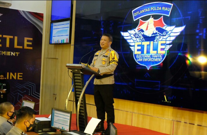 Permalink ke Bersamaan Launching E-TLE Nasional, Kapolda Riau Juga Resmikan Pelayanan Terpadu Online