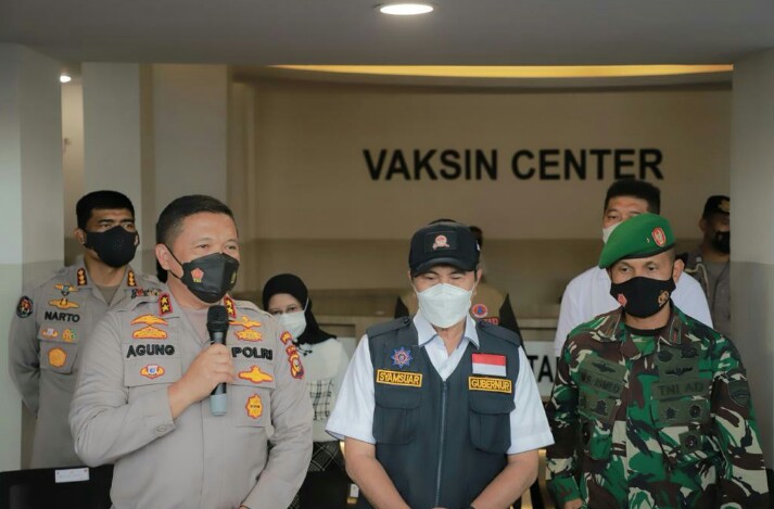 Permalink ke Serentak Dibuka Presiden Secara Virtual, Vaksinasi Massal Hari Bhayangkara Polda Riau Targetkan 30.366.