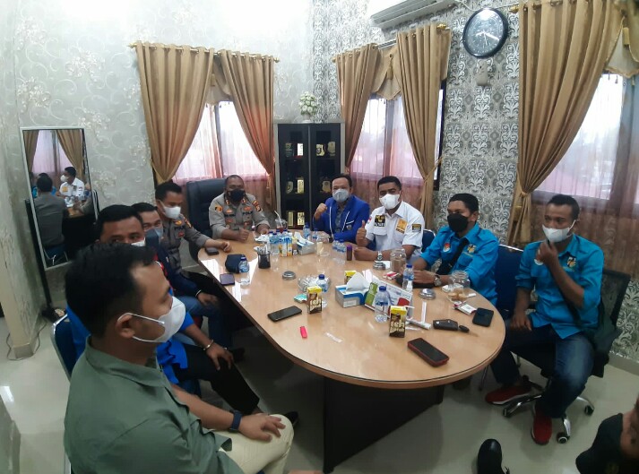 Permalink ke Ketua KNPI Riau dan KNPI Kampar Silaturahmi Dengan Kapolres Kampar Jelang Hari Sumpah Pemuda