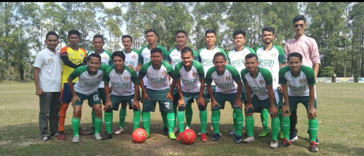 Permalink ke Turnamen Sepak bola Piala Gubernur Riau Teacher Daihatsu Super League PGRI Kampar VS PGRI Siak 2 -1