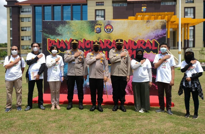 Permalink ke 28 Tim Semarakkan Gelaran Bhayangkara Mural Festival 2021 Polda Riau