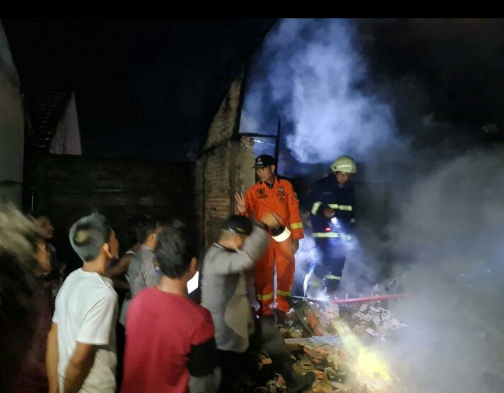 Permalink ke 4 Orang Tewas Saat Kebakaran Rumah di Kubang Jaya Siak Hulu, Polisi Masih Selidiki Penyebabnya