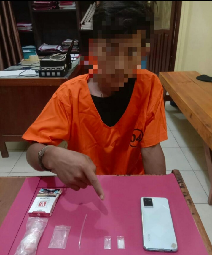Permalink ke Unit Reskrim Polsek Kampar Kiri Hilir Amankan Seorang Pelaku Narkoba di Desa Mayang Pongkai