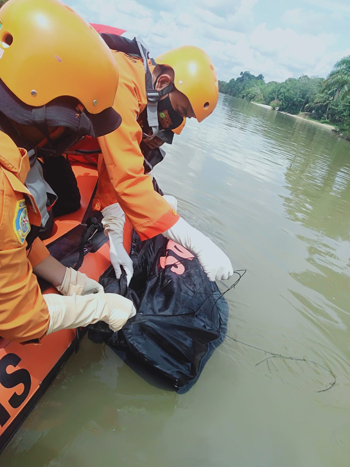 Permalink ke Akhirnya Korban Tenggelam Di Sungai Kampar di Temukan Mengapung