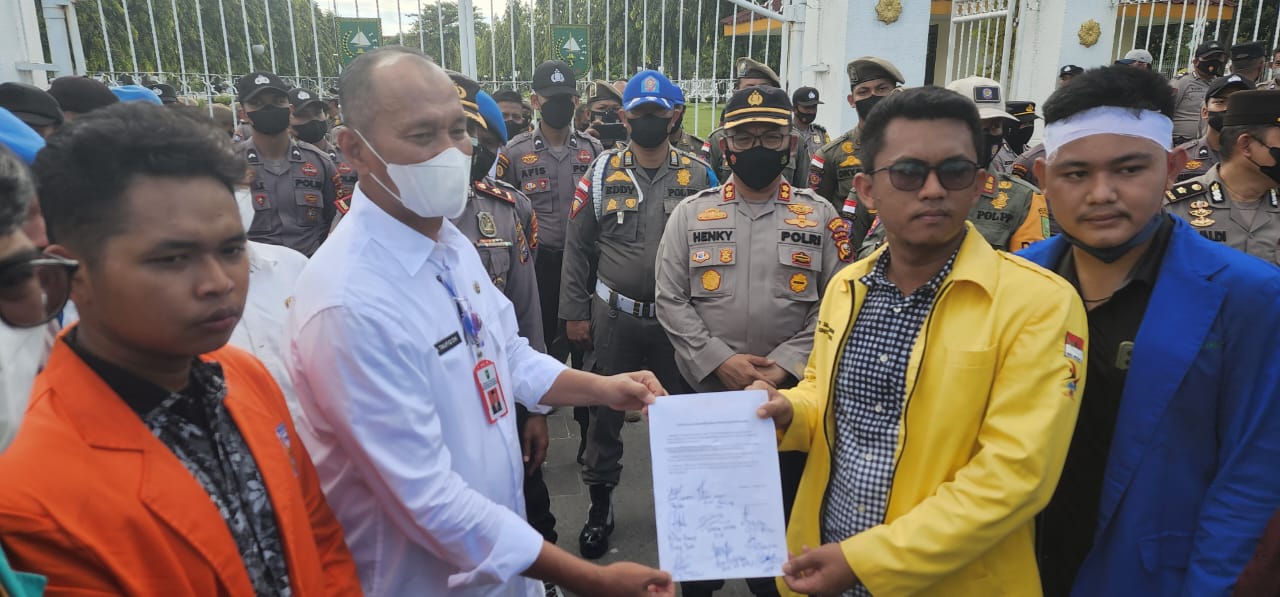 Permalink ke Penyampaian aspirasi tentang minyak goreng berlangsung damai, Kadisperindag Provinsi Riau apresiasi kepedulian mahasiswa