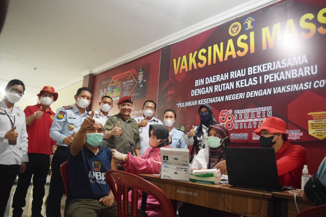 Permalink ke Sinergi dengan Binda Riau, Rutan Pekanbaru Pacu Vaksinasi bagi Warga Binaan