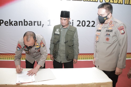 Permalink ke Jalin Kerjasama Dengan Santri Tani, Dit Binmas Polda Riau Komitmen Wujudkan Ketahanan Pangan.