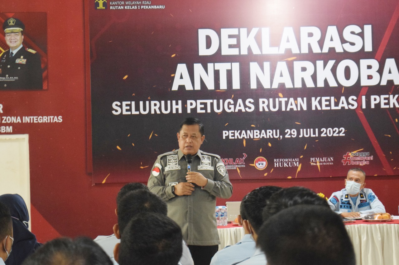 Permalink ke Disaksikan Kadivpas Kemenkumham Riau, Rutan Pekanbaru Gelorakan Deklarasi Anti Narkoba