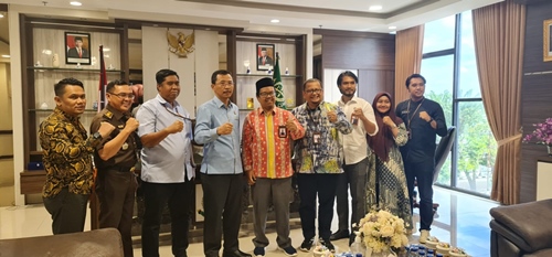 Permalink ke Bawaslu Riau Diskusi Bersama Kajati Bahas Sentra Penegakan Hukum Terpadu (Gakkumdu) Pemilu 2024 Mendatang