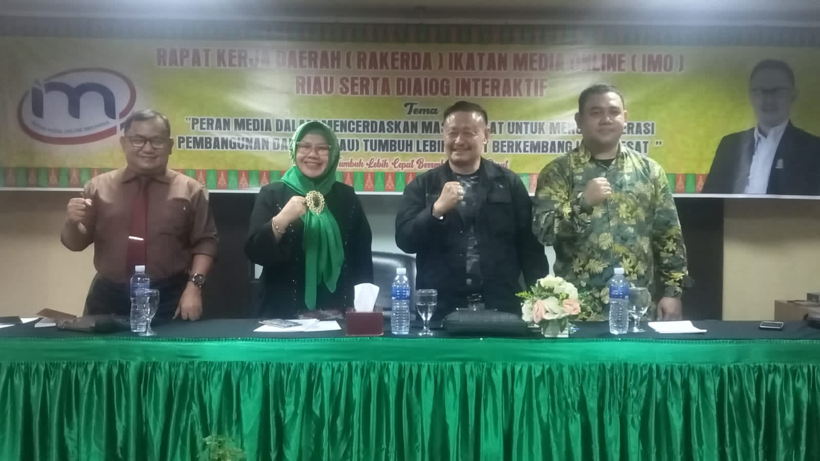 Permalink ke Asisten II Elsabrina Membuka Rapat Kerja Ikatan Media Online Riau Serta Dialog Interaktif