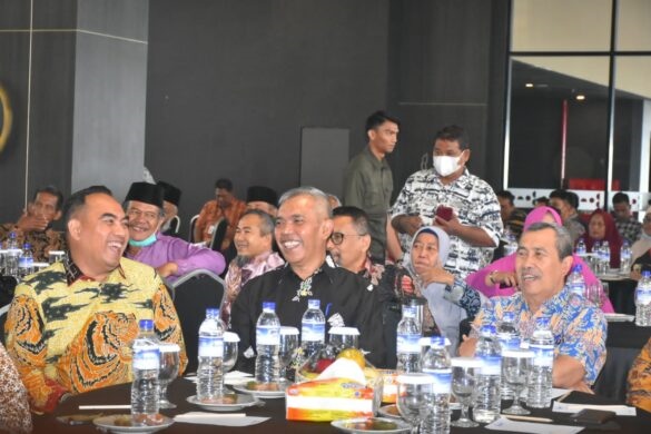 Permalink ke Silaturahmi Akbar Masyarakat Sungai Tapung, Pj Bupati Kampar Terima IKST Award 2022 Bidang Pemerintahan