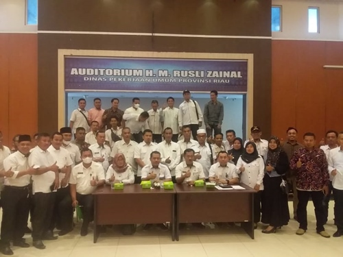 Permalink ke Camat Batang Cinaku Bersama Forum Kades, Minta Dinas PUPR Riau dan DPRD Riau Perbaiki Akses Jalan Lintas Selatan