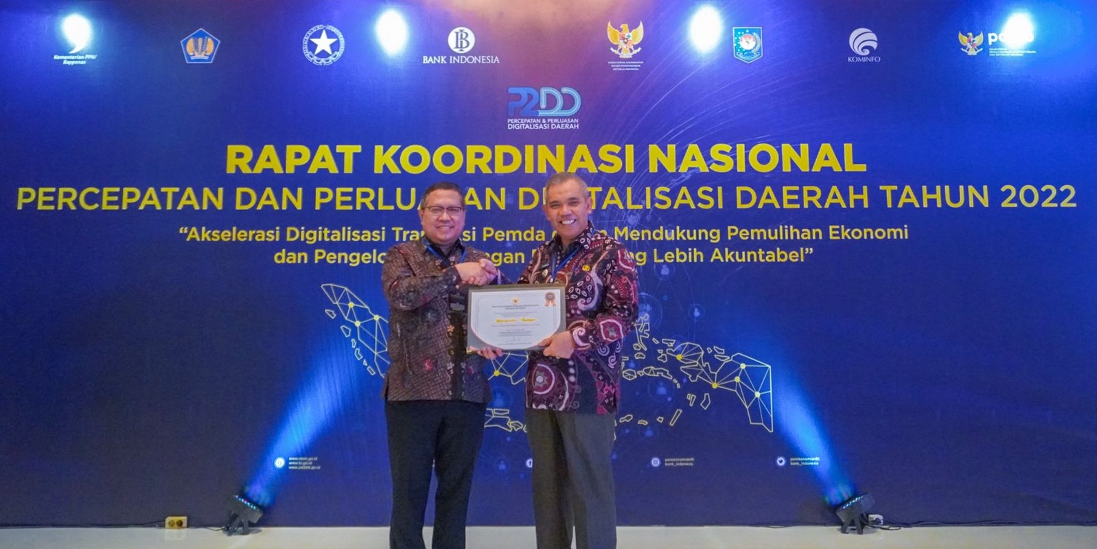 Permalink ke Pj Bupati Kampar Terima Penghargaan TP2DD Tebaik Kedua di Indonesia.