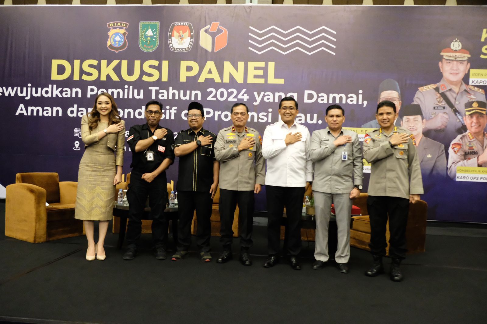 Permalink ke Wujudkan Pemilu 2024 yang Aman Kondusif, Polda Riau Inisiasi Diskusi Panel Bersama Penyelenggara dan Parpol.