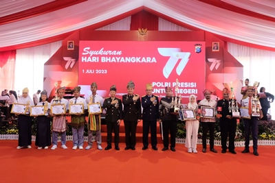 Permalink ke Polda Riau Beserta Jajaran Mengadakan Syukuran Peringatan Hari Bhayangkara Ke 77