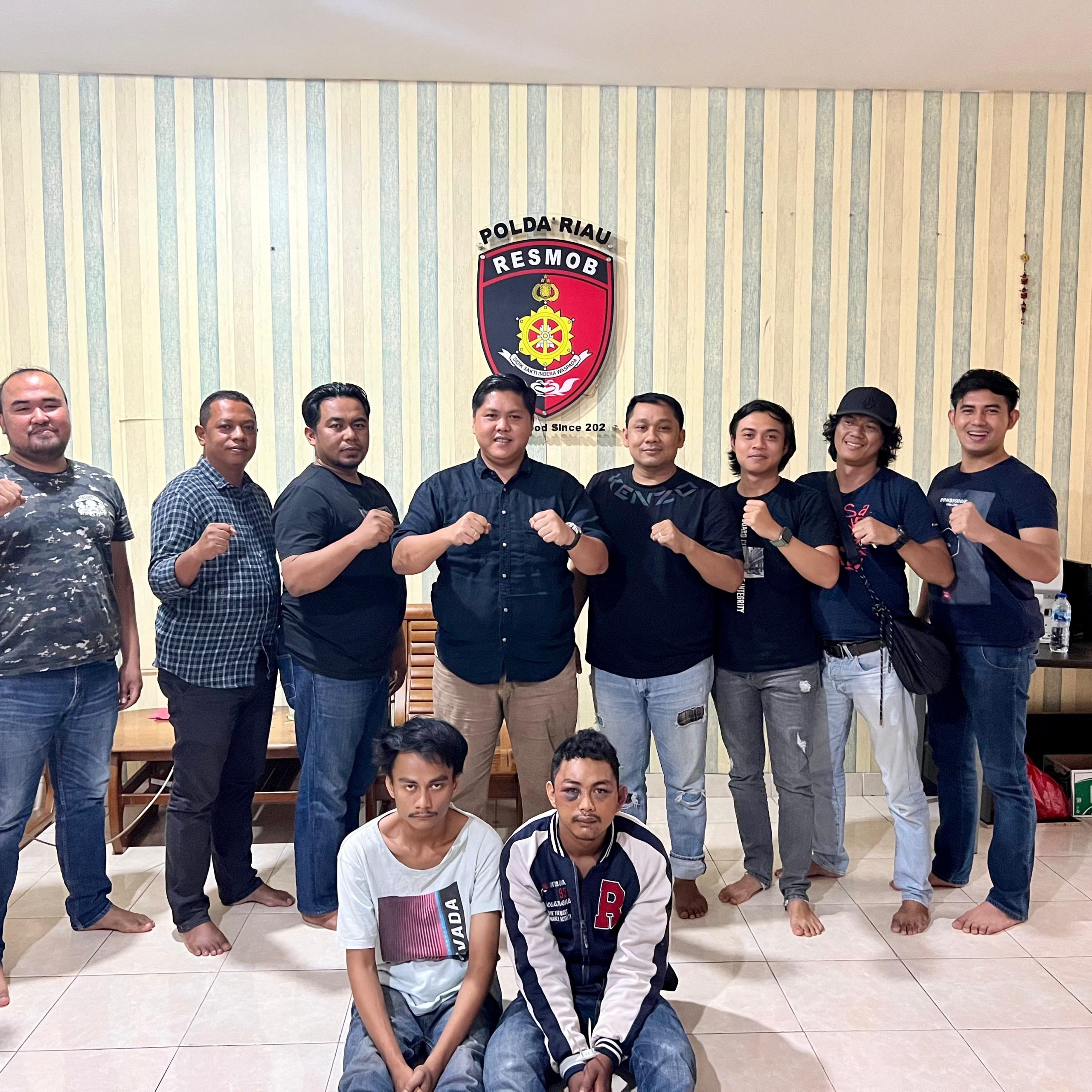 Permalink ke Tim Resmob Jatanras Ditreskrimum Polda Riau Bekuk 3 Residivis Jambret Spesialis Gelang Emas dan Handphone Di Wilayah Hukum Polda Riau