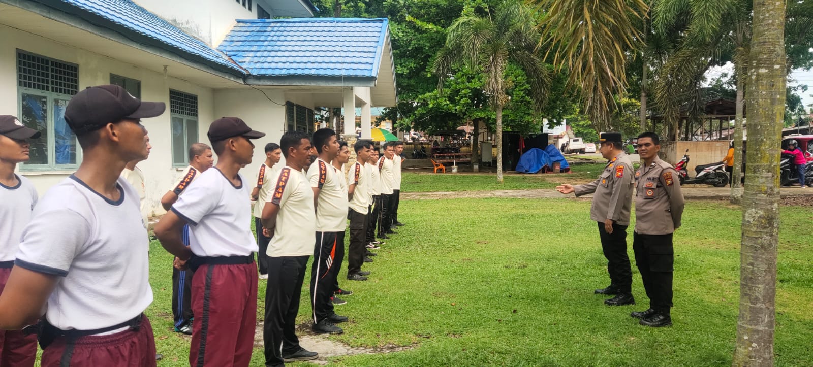 Permalink ke Sat Binmas Polres Kuansing Laksanakan Kegiatan Refreshment Pelatihan Terhadap Satpam di RSUD Teluk Kuantan