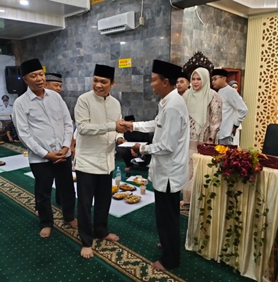 Permalink ke Safari Ramadhan Di Masjid Baitul Hikmah Kelurahan Tanah Datar,Pj Walikota Sampaikan Program Prioritas Pemko Pekanbaru