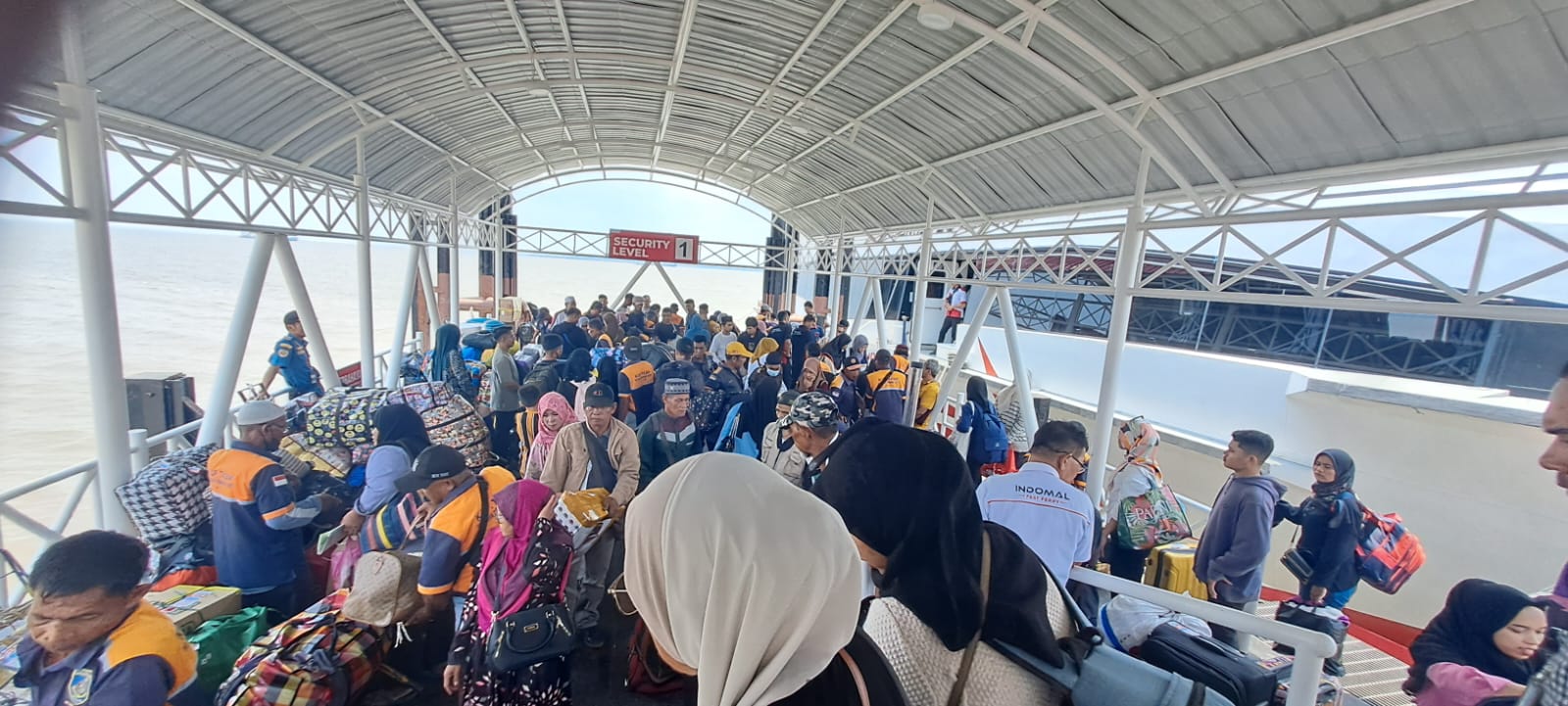 Permalink ke Kepala Kanwil Kemenkumham Riau : “Pelabuhan Dumai Masih Menjadi Pilihan Favorit Masyarakat Riau yang Hendak Ke Malaysia”