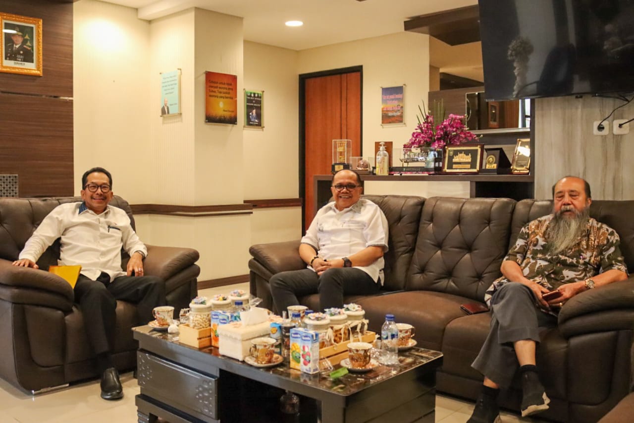Permalink ke Kajati Riau Terima Kunjungan Anggota Komisi II DPR RI