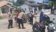 Permalink ke Anggota Polsek Dumai Barat Bersama Warga Kelurahan Pangkalan Sesai Melaksanakan Gotong Royong