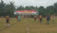 Permalink ke Satgas TMMD Kodim 0320/Dumai Ajak Warga Kampung Baru Main Sepak Bola Bersama