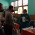 Tidak Mengenal Lelah Polsek Limapuluh Tetap Laksanakan Vaksin Untuk Anak-anak Dihari Minggu.