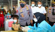 Permalink ke Perkuat Akselerasi Vaksinasi, Kapolri Minta Warga Harus Dipastikan Siap Hadapi Lonjakan Covid-19 Permalink ke Perkuat Akselerasi Vaksinasi, Kapolri Minta Warga Harus Dipastikan Siap Hadapi Lonjakan Covid-19