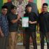 DPP Lembaga Laskar Melayu Bersatu (LLMB) Riau, Datuk Panglima Besar  Ismail Amir Serahkan Mandat Pada M Uzer Sebagai Datuk Panglima Muda DPD LLMB Kota Pekanbaru
