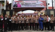 Permalink ke AKB Nurhadi Ismanto ,S,H,S,I,K dan Ny,Endah Nurhadi Resmi Meninggalkan Polres Dumai Diiringi Sayup Isak Tangis