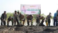 Permalink ke Polres Dumai Melaksanakan Penanaman 3.000 Pohon