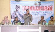 Permalink ke Kunjungi Masayarakat Sakai Kecamatan Kandis, AKBP Asep Sujarwadi, SIK, MSI Berikan Bantuan Helm SNI dan Alat alat Olahraga