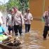 Kapolsek Siak Hulu Tanggap Bantu Korban Banjir Dan Konsisten Giat Cooling System