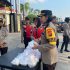 Polres Dumai Membagikan Ratusan Takjil Kepada Masyarakat Kota Dumai