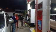 Permalink ke Sat Reskrim Polres Kuansing Lakukan Pengecekan Pendistribusian BBM di SPBU Sungai Jering