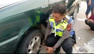 Permalink ke Sigap, Polantas Polsek Tualang Bantu Pemudik Alami Bocor Ban