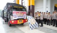 Permalink ke Polda Riau Kirim 3 Truk Bantuan Sembako Korban Banjir Bandang Sumbar