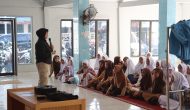 Permalink ke Polwan Polres Dumai Menggelar Kegiatan Police Goes To School Di Aula MTS Al- Huda Dumai