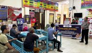 Permalink ke Sambangi Pengunjung Layanan SIM, Satlantas Sampaikan Himbauan Pilkada dan Tertib Berlalulintas