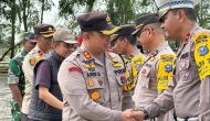 Permalink ke Kapolres Pimpin Apel Pelepasan BKO Personil Polda Riau PAM Pilkada 2024, Kabupaten Siak