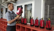Permalink ke Deteksi Dini dan Mitigasi Risiko Cegah Kebakaran, Lapas Pekanbaru Rutin Lakukan Perawatan APAR