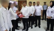 Permalink ke Kado Dihari Natal, 115 Warga Binaan Lapas Pekanbaru Terima Remisi Khusus
