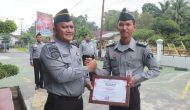 Permalink ke Apresiasi Kinerja Pegawai, Kalapas Pasir Pangarayan Sematkan Tanda Kenaikan Pangkat dan Best Employee