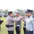 Kapolda Riau Pimpin Apel Gelar Pasukan Operasi Keselamatan Lancang Kuning 2025. Kapolda Riau Pimpin Apel Gelar Pasukan Operasi Keselamatan Lancang Kuning 2025.