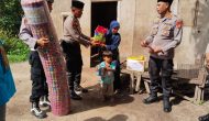 Permalink ke Personel Polsek Sungai Sembilan Melaksanakan Kegiatan Pembagian Bantuan Sosial( Bansos)