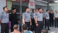 Permalink ke Pimpin Penggeledahan, Kalapas Pasir Pangarayan dan Jajaran Periksa 8 Kamar Hunian Permalink ke Pimpin Penggeledahan, Kalapas Pasir Pangarayan dan Jajaran Periksa 8 Kamar Hunian