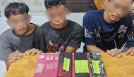 Permalink ke Polres Siak Berhasil Ungkap Kasus Peredaran Shabu, Tiga Tersangka Diamankan Permalink ke Polres Siak Berhasil Ungkap Kasus Peredaran Shabu, Tiga Tersangka Diamankan