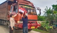 Permalink ke Menjelang Hari Kemerdekaan Republik Indonesia ke- 80, Polsek Sungai Sembilan Membagikan Bendera Merah Putih Permalink ke Menjelang Hari Kemerdekaan Republik Indonesia ke- 80, Polsek Sungai Sembilan Membagikan Bendera Merah Putih